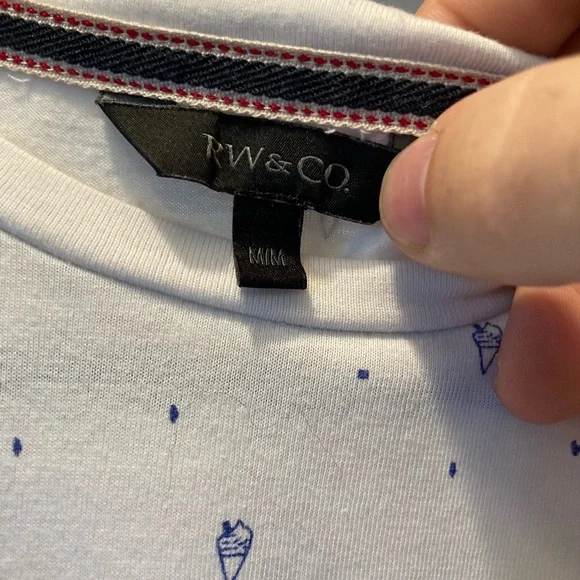 2 Rw&Co t-shirts! Good condition - Picture 4 of 4